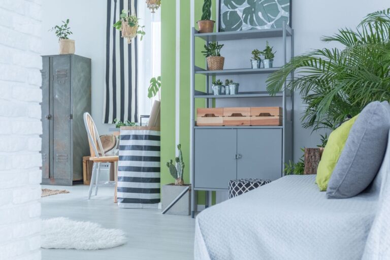 serene-room-interior-featuring-plants-and-stylish
